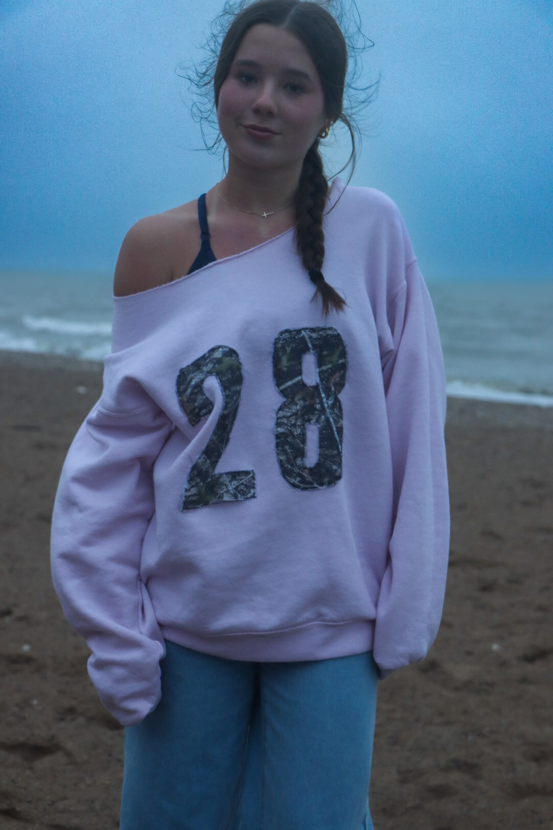 28 Crewneck